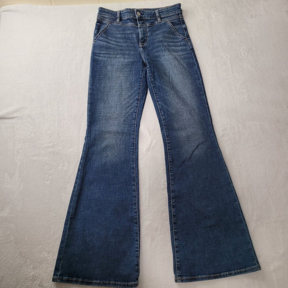 American Eagle Women's Flare Leg Next Level Stretch Blue Denim Jeans Size 4 Reg